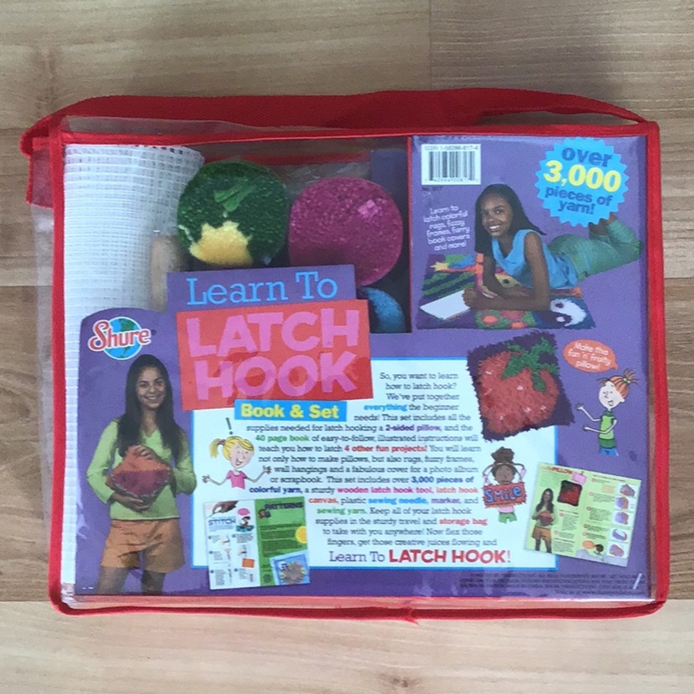 Latch Hook Book & Set - Picture 7 of 16